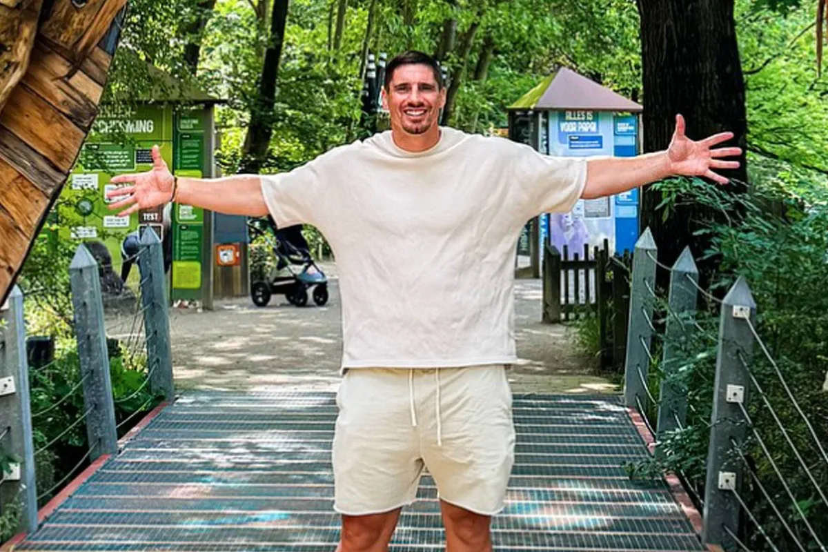 'Rico Verhoeven blijft zichzelf' – grap over standbeeld levert felle reacties op