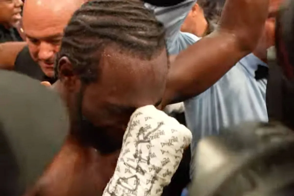 'I did it my way’: Ongeslagen boksheld Terence Crawford stopt na iconische winstpartij