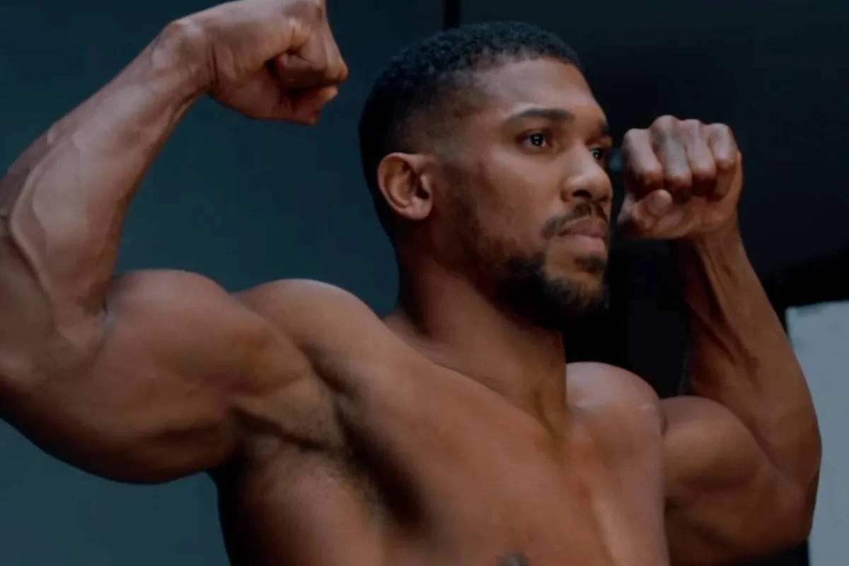 Hoe de 'lichaamsbouw' van bokser Anthony Joshua zijn leven redde bij dodelijk ongeluk