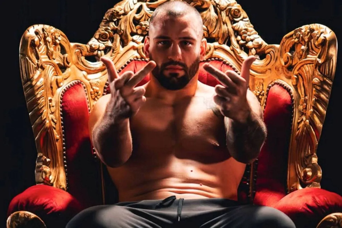 ‘Als het echt om geld ging…’ – fans reageren fel op Glory-wissel na uitval Plazibat