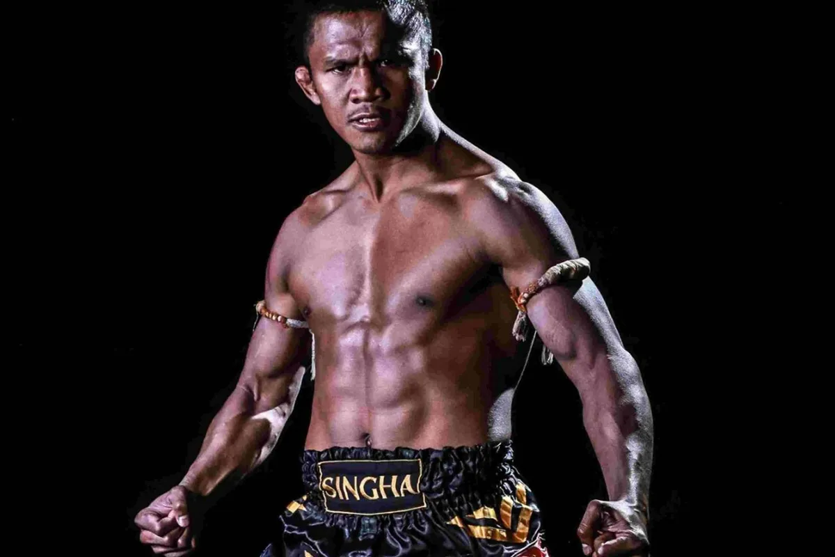 ‘Hij dwong een sport om zich aan te passen’ – Buakaw blijft de échte kickbokskoning