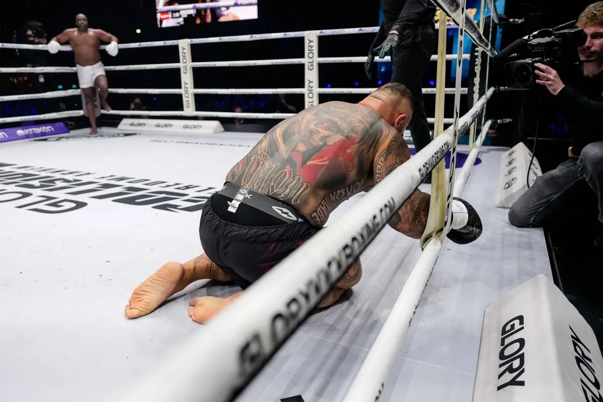 ‘Geen UFC-WWE-onzin meer’ – Glory-fans halen uit en trekken grens voor 2026