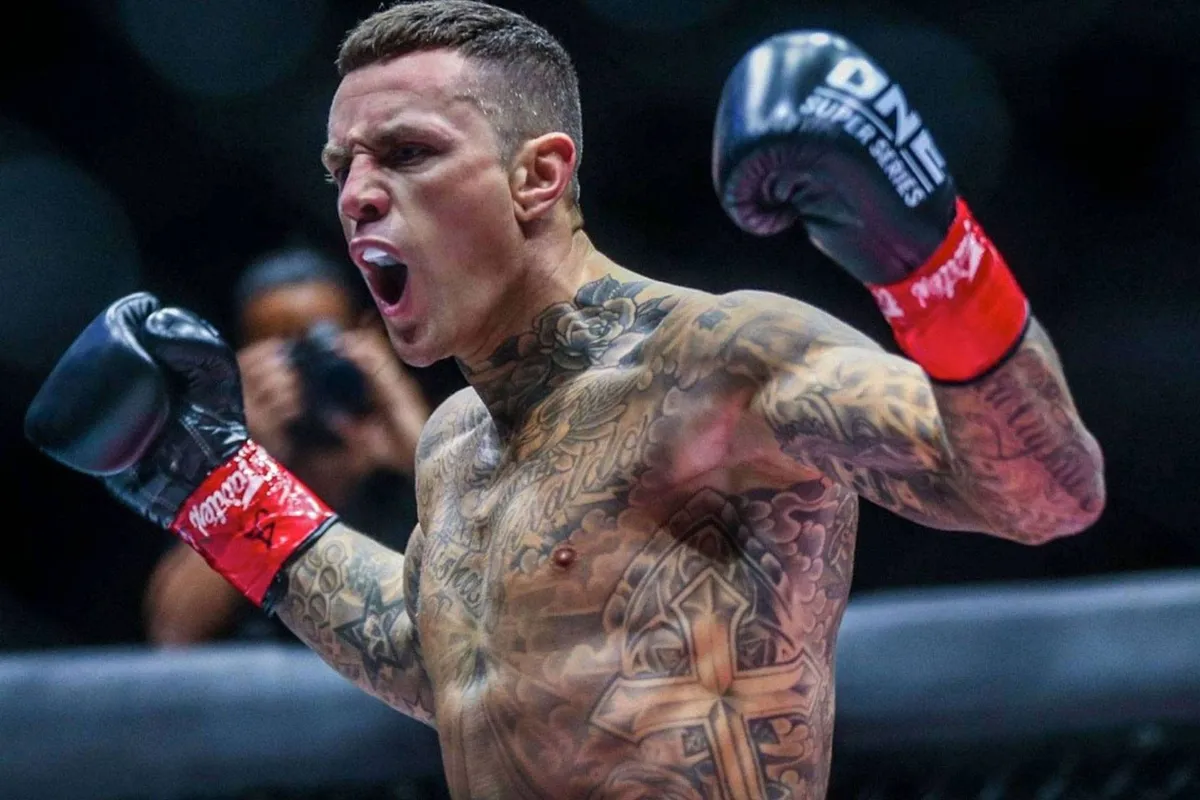 ‘Nederlands trots’: Nieky Holzken zet bokssport weer op de kaart met titelgevecht