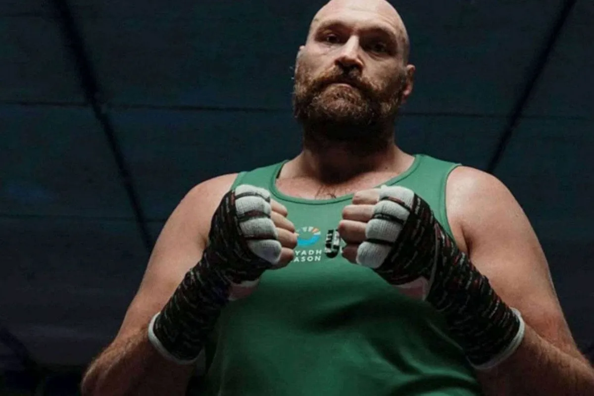 ‘Ik ben terug’ – Bokskoning Tyson Fury post nieuwste trainingsvideo en hint op comeback
