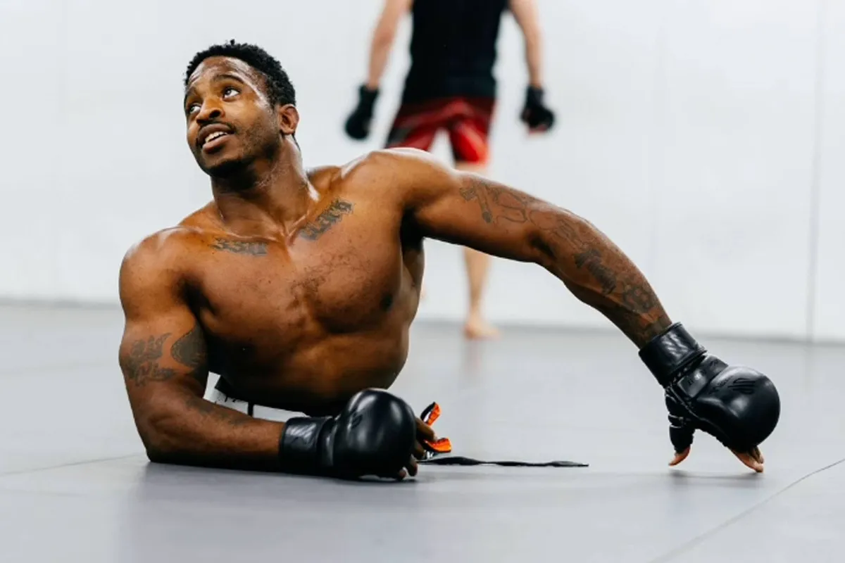 Zion Clark (zonder benen) schrijft unieke geschiedenis - geen angst richting gevecht