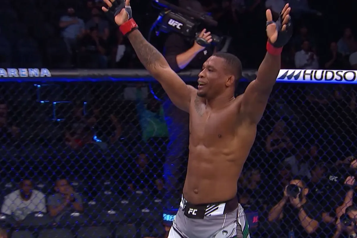 ‘Snelle comeback’ – Ontslagen UFC-vechter Jailton Almeida kiest voor Rusland