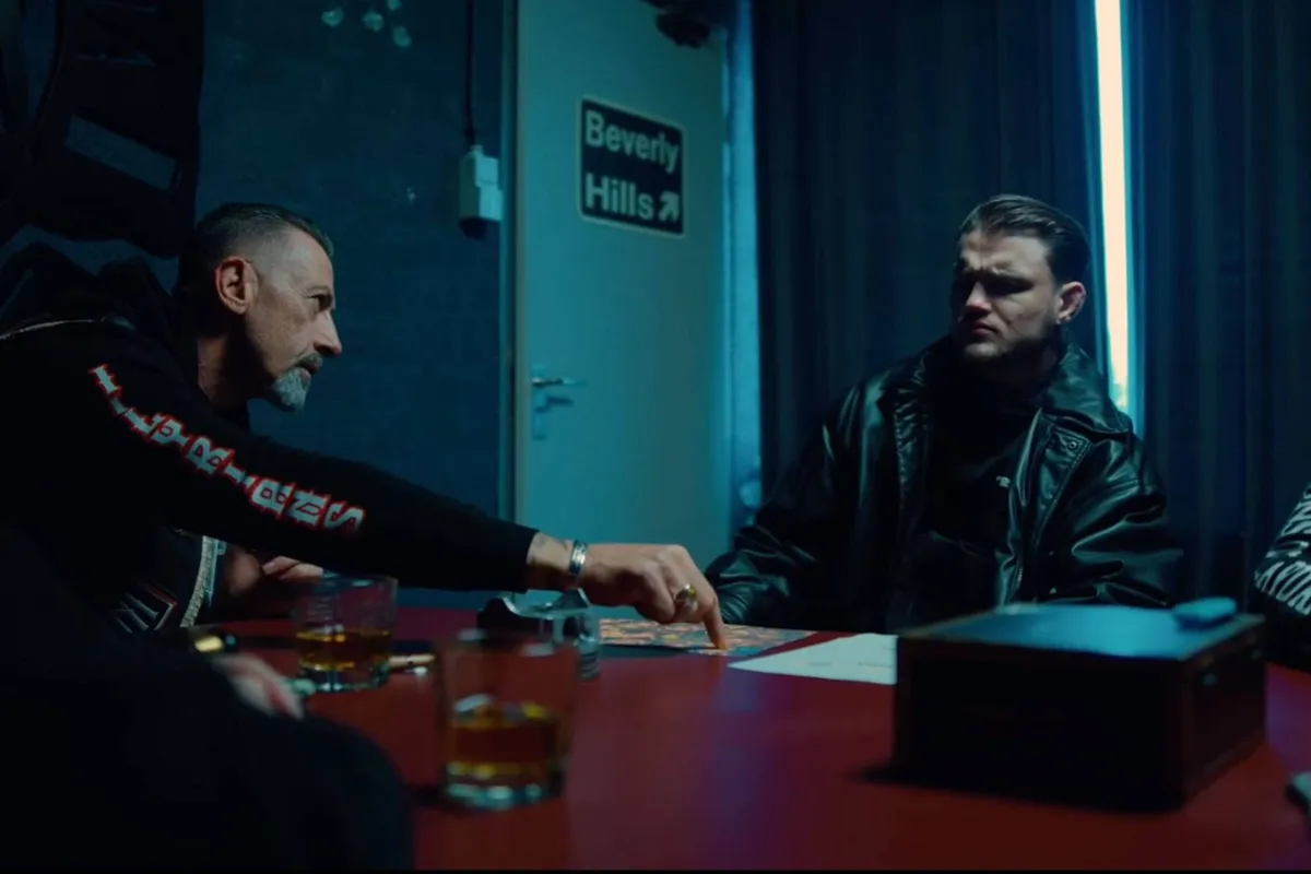 “Zo kondig je een contract aan” – Nederlandse ex-UFC-vechter Errens verrast met virale clip