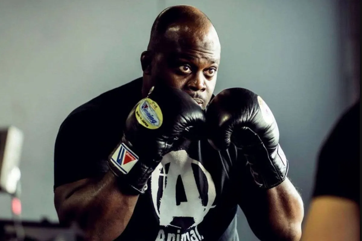 Melvin Manhoefs meest krankzinnige gevecht duikt op vlak vóór Glory-rentree