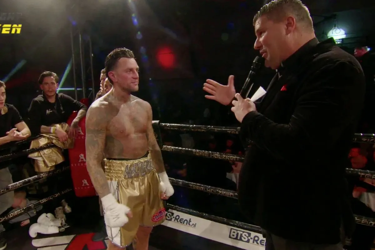 Nieky Holzken verliest in eigen huis: ‘hier had het thuisvoordeel moeten tellen’