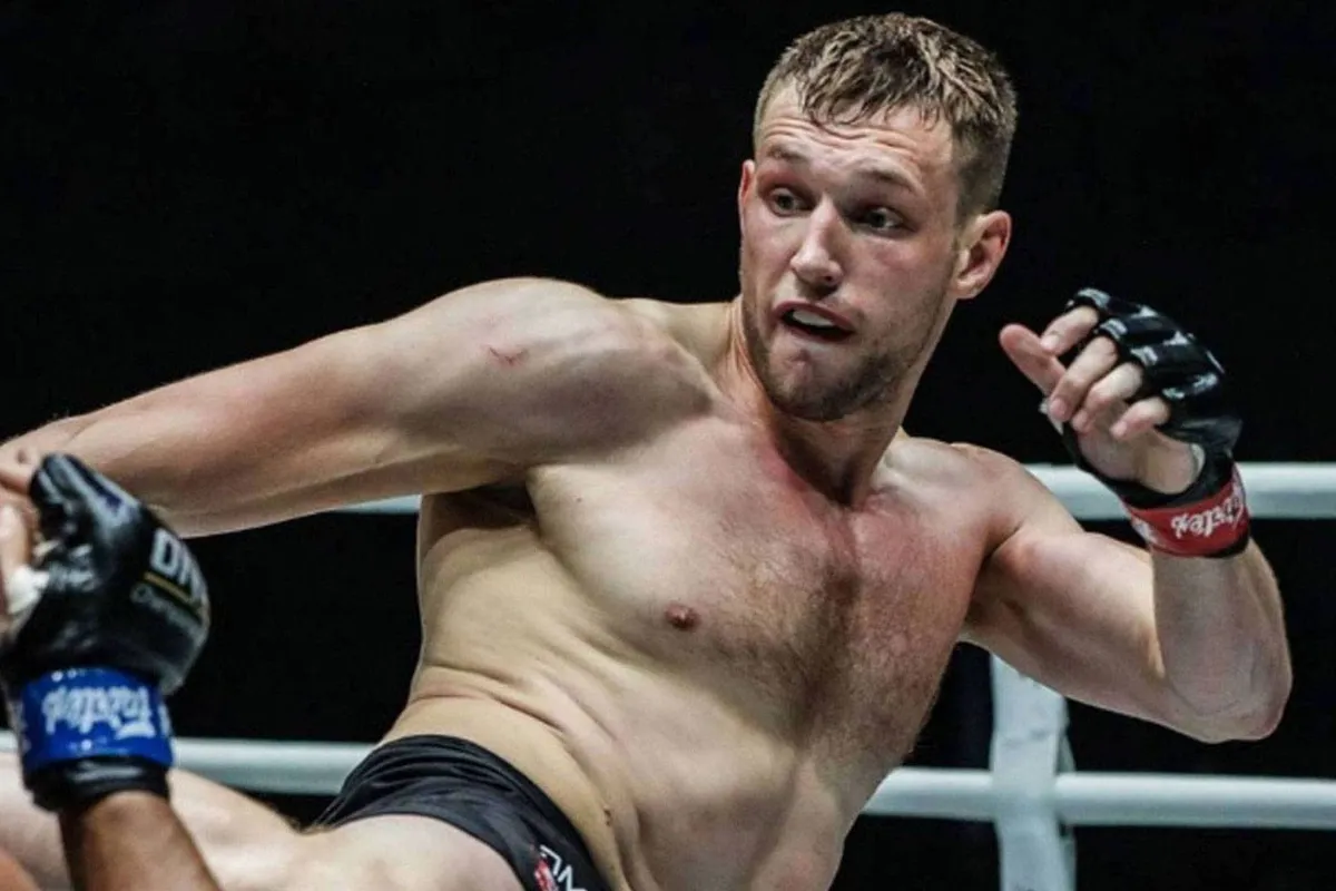 Obstakel voor Nederlandse UFC-ster De Ridder: “Hij staat tussen mij en een titelgevecht”