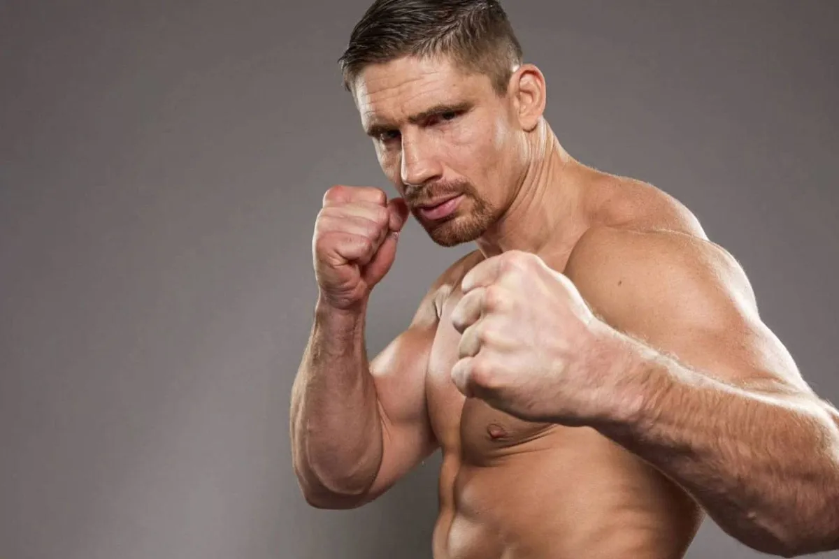 Joe Rogan en Mike Tyson over Rico Verhoeven: “Deze man is een beest”