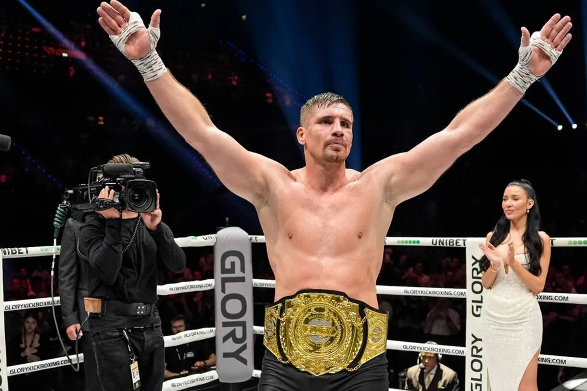 Zo kreeg Rico Verhoeven titelgevecht met Usyk: “Zeg dat je iemand kent”