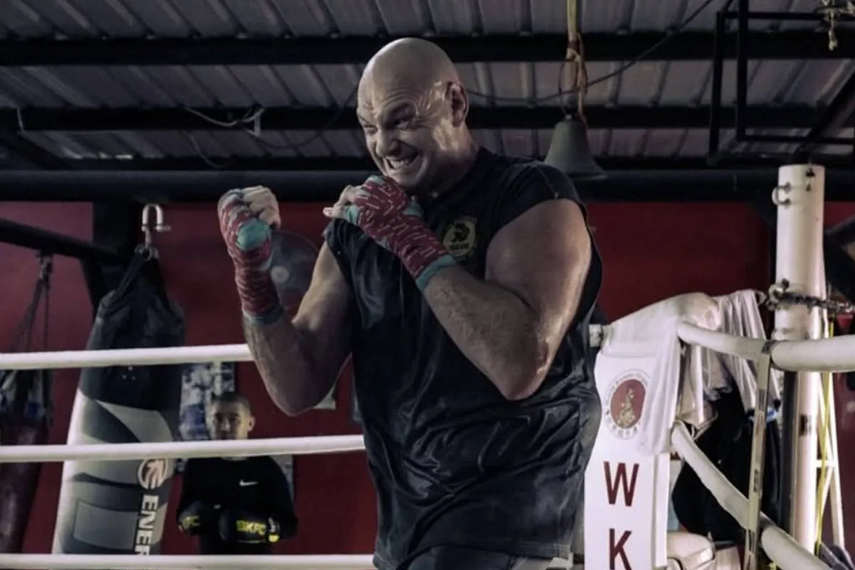 Promoter: “Dit wordt iconisch” – boksicoon Fury keert terug op verrassend podium