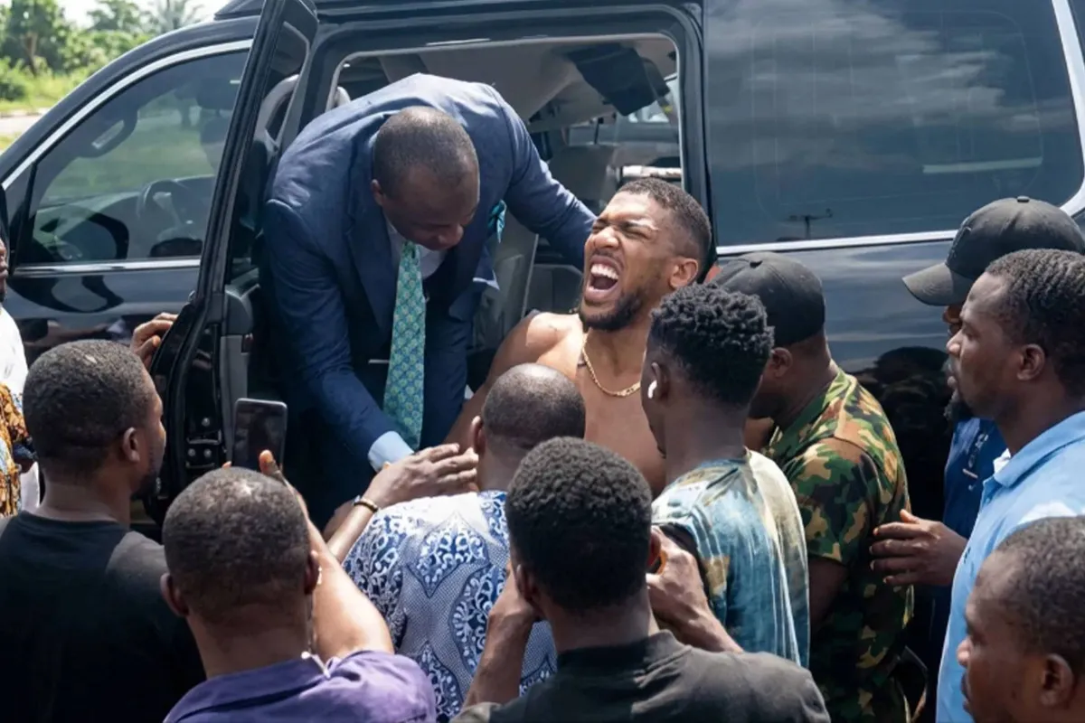 “De weg terug is zwaar” – Anthony Joshua deelt pijnlijke revalidatie-update