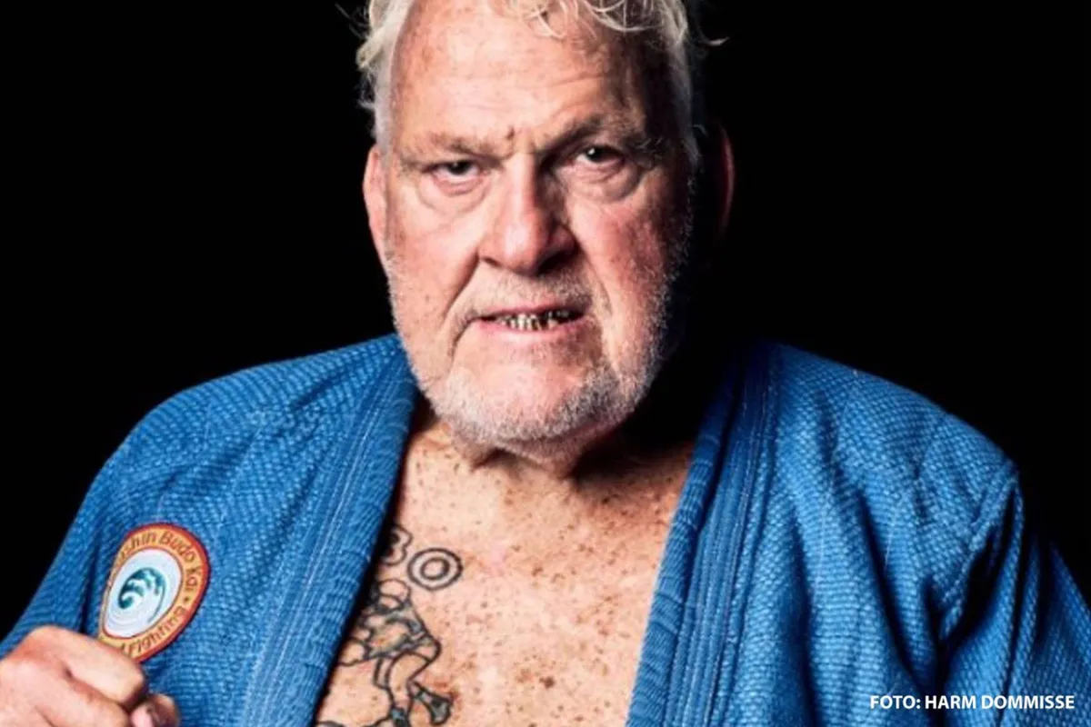 “Ik droomde over vechtpartijen” – vechtsportlegende Chris Dolman (81)