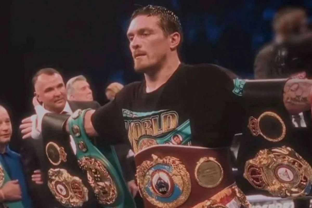 "Ik had tegen Usyk moeten boksen": Topbokser over gevecht met Rico Verhoeven in Egypte