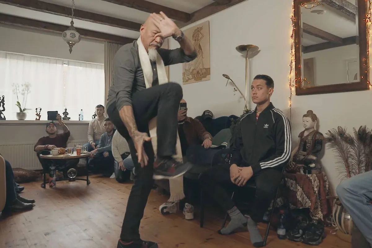 ‘Van huiskamers naar sportzalen’: zo brak deze vechtsport door in Nederland