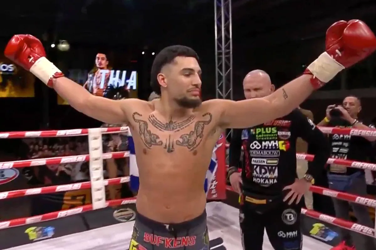 Thian de Vries vecht door pijn en behoudt Enfusion titel na zware strijd - “Hij gaf niet op”