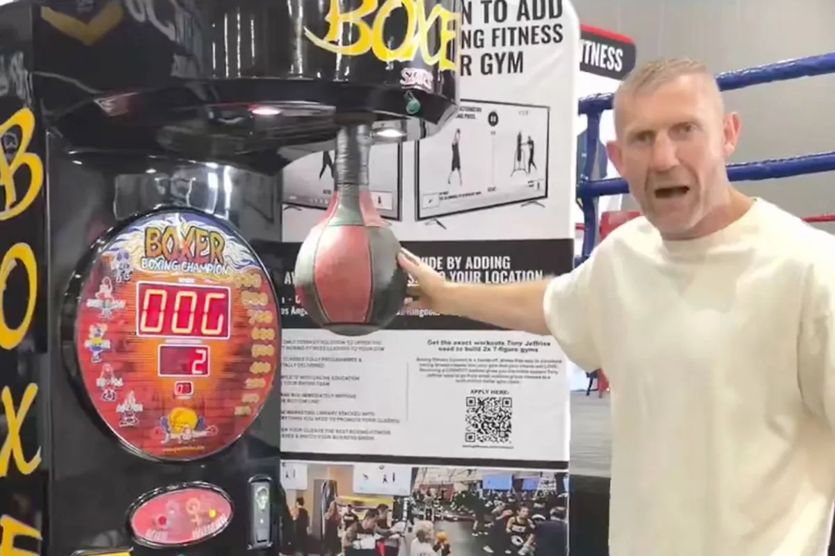“Zo versla je elke boksmachine” – topbokser Tony Jeffries onthult het geheim (video)