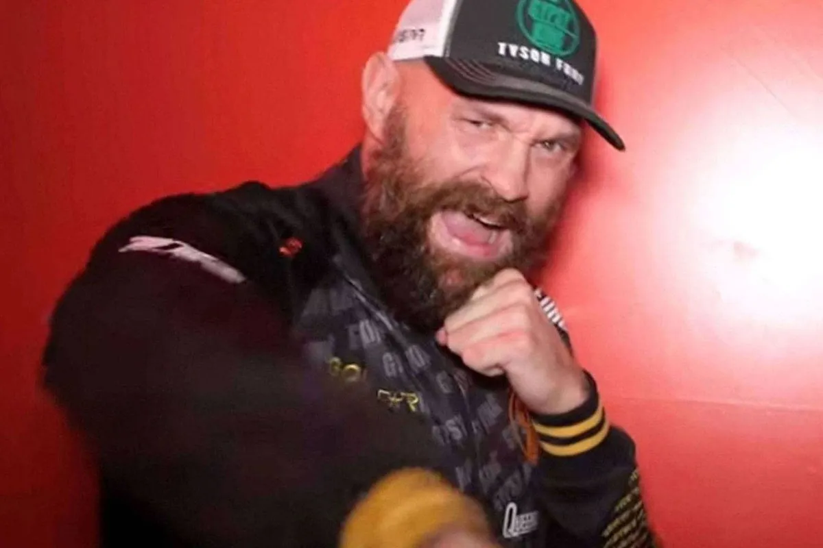 Boksrel escaleert: Moses Itauma valt Usyk aan, Fury reageert fel en keihard