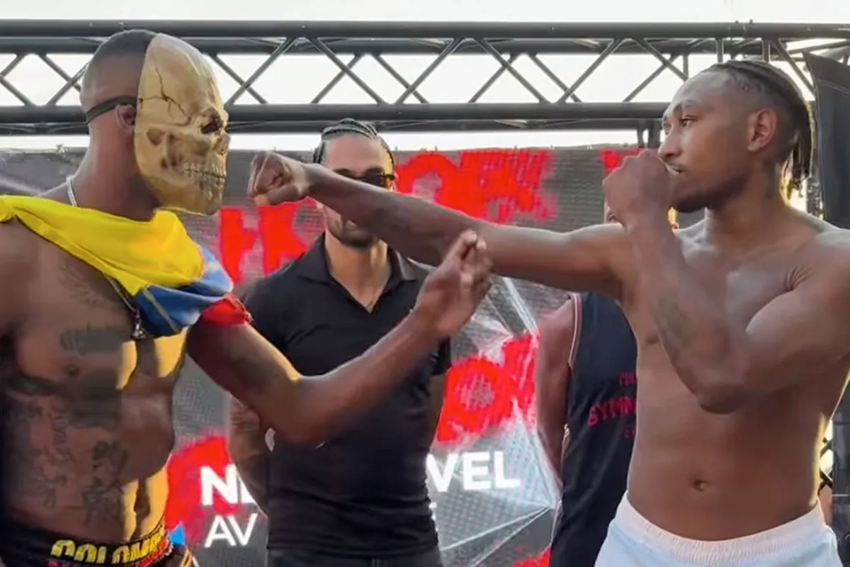 "Staredown explodeert”: Brian Hooi deelt tik op de kin uit bij tegenstander