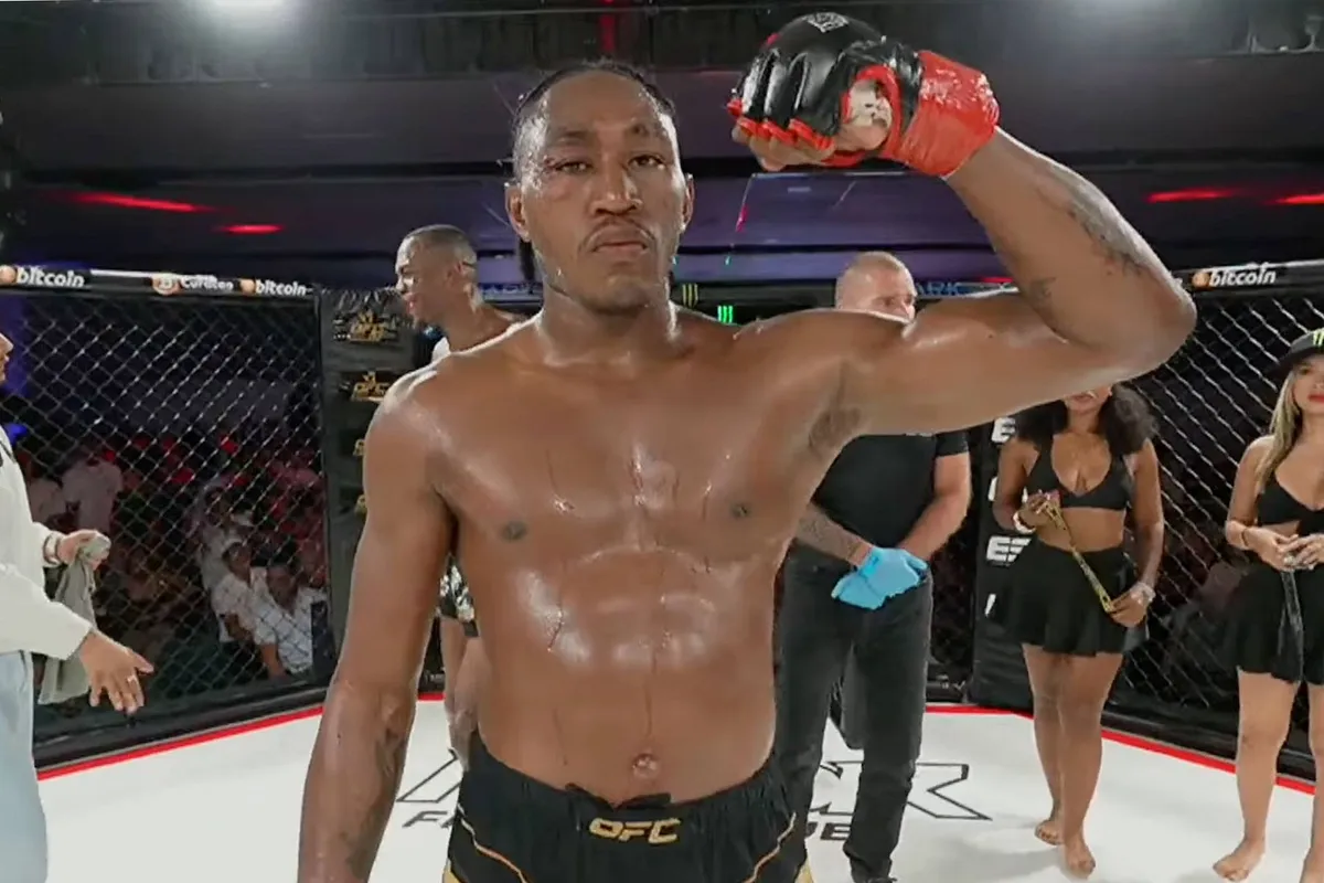 Brian Hooi wint gevecht in Curaçao na explosieve staredown - “Hij wilde oorlog”