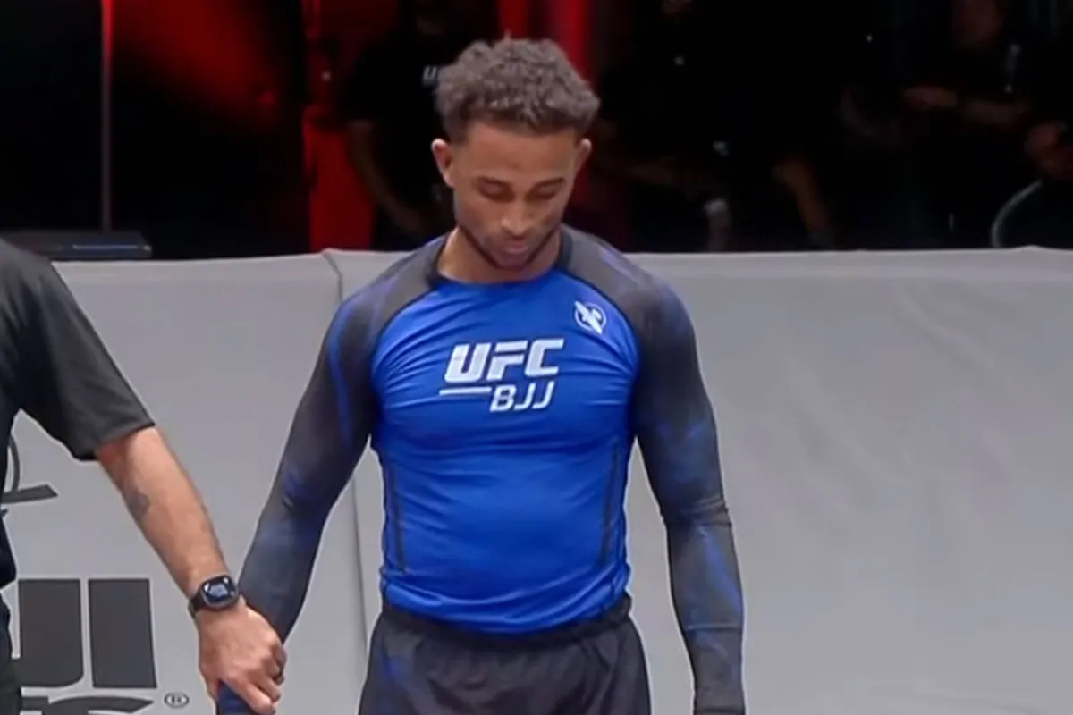 Oud-profvoetballer Kenzo Biyong verliest bij UFC-debuut: “Binnen twee minuten klaar”