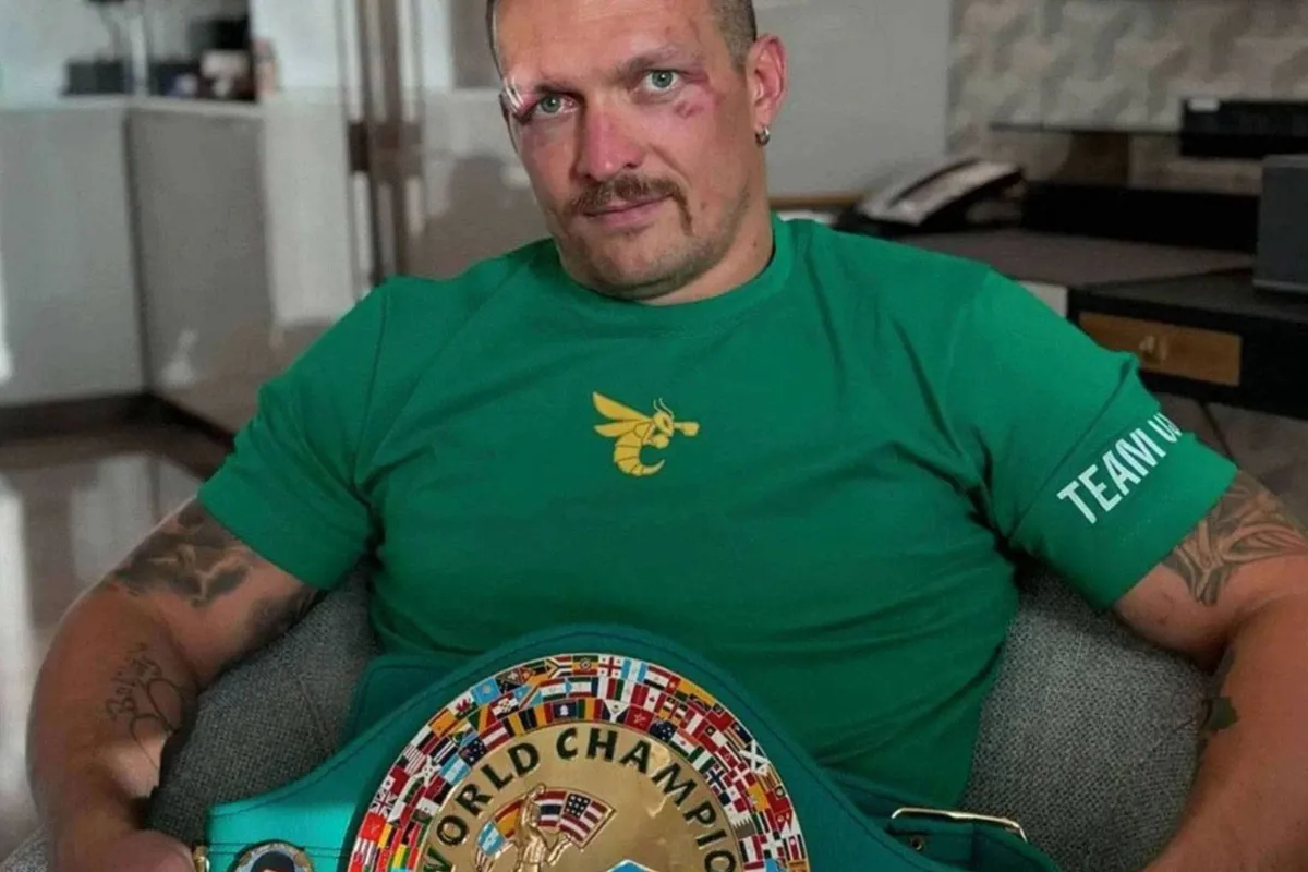 Oleksandr Usyk loopt groot risico in clash met Verhoeven - “Hij kan alles verliezen”