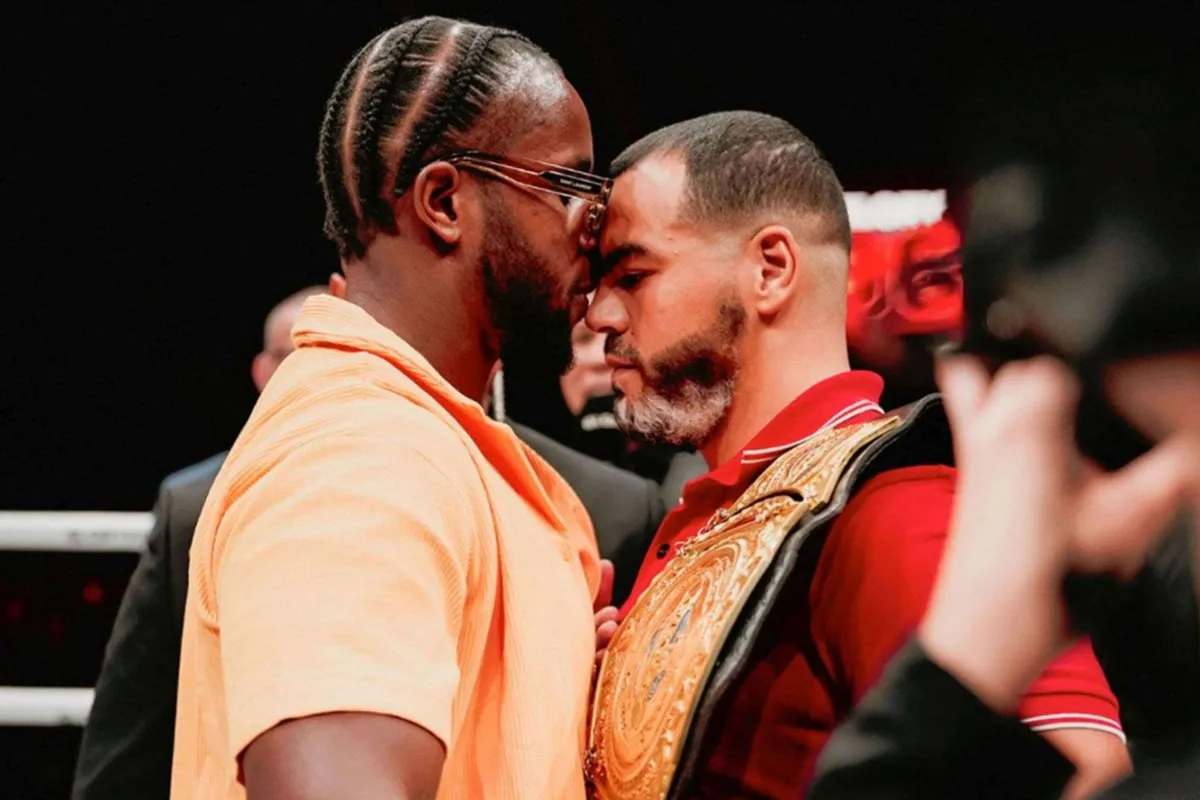 Glory-ster Tarik Khbabez pakt oud-rivaal Abena in wurggreep en lonkt naar MMA (video)