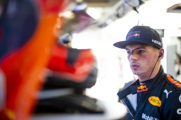 Verstappen hekelt strafpunten: ‘Gooi dat systeem lekker in de prullenbak’