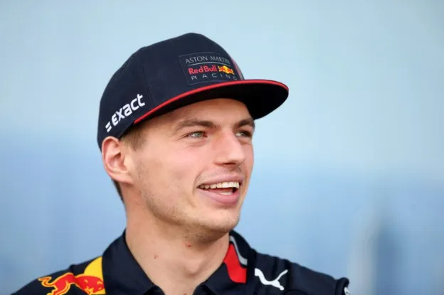 Verstappen reageert op Van Bommel: 'Ook een Limburger he? Ja, dat is mooi.'