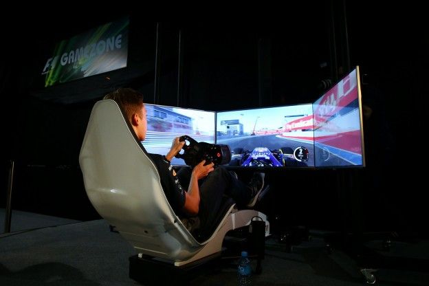 Verstappen wint met afstand virtuele 'Petit Le Mans' met Team Redline