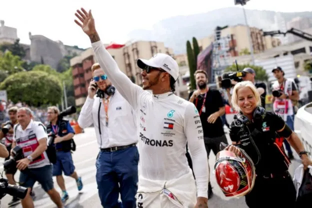 Hamilton: 'Mijn fysiotherapeute is het beste wat me overkomen is'