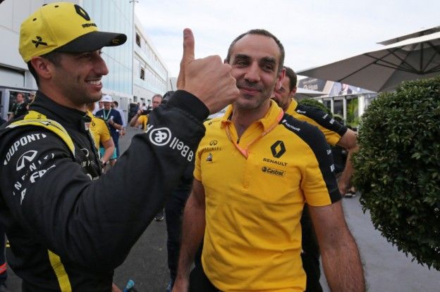 Ricciardo lovend over slotfase Albon: 'Ik kon niet antwoorden'