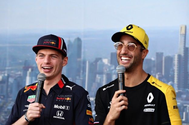 Ricciardo blikt terug: 'Ik trapte zo door de muur, de kamer van Verstappen in'