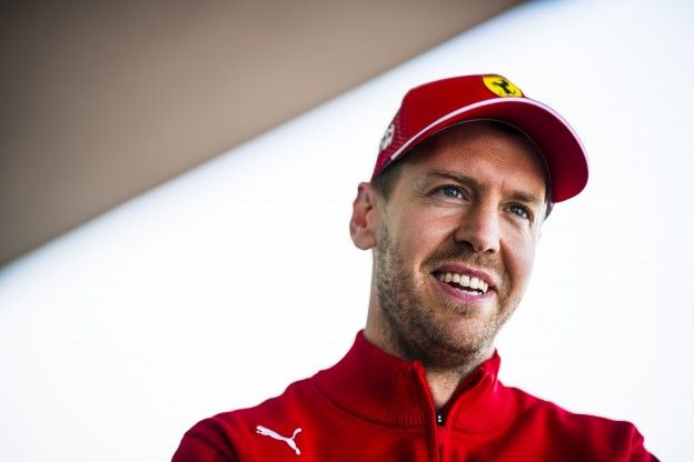 Vettel: 'Alleen Schumacher beter dan Hamilton'