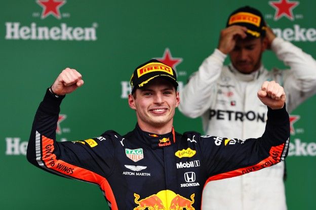 Palmer kiest Verstappen als 2019-favoriet: 'Constante pest voor Ferrari en Mercedes'