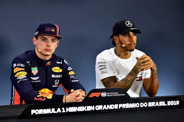 Engels medium vreest: 'Kwestie van tijd voordat Verstappen Hamilton van de troon stoot'