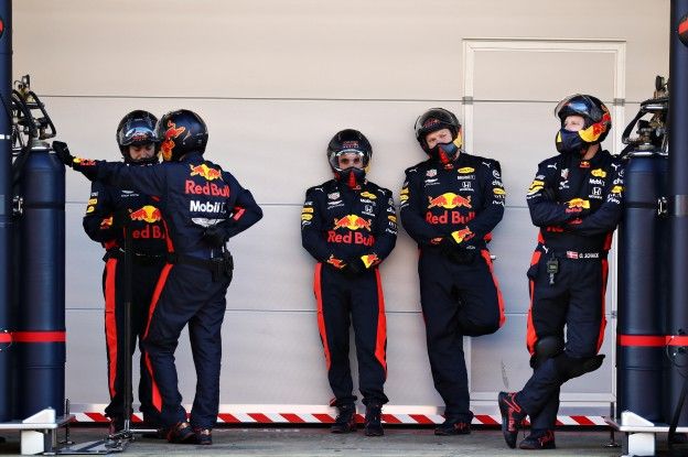 F1-medewerkers op randje van burn-out: 'Ik ben er klaar mee'