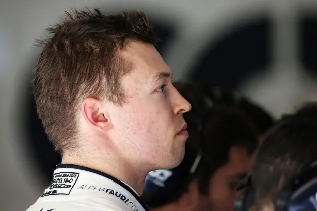 Update | Crash Kvyat kwam door mechanisch mankement