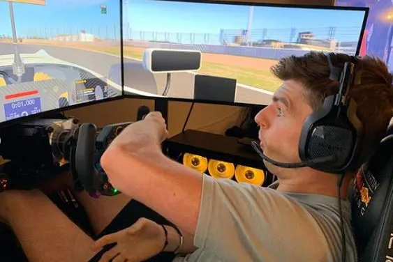 Verstappen niet in officiële F1-races: 'Afbraakrisico is veel te groot'