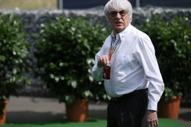 Ecclestone wederom met bijzondere kerstgroet: 'Mijn advies: mijd idioten'