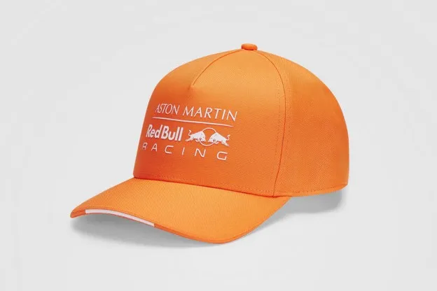 Advertorial - Maak deel uit van het Oranjelegioen met deze kleurrijke Red Bull-cap