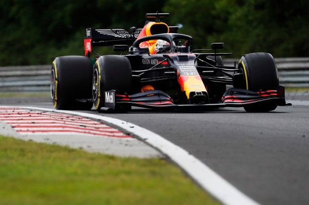 F1 Techniek | Red Bull rijdt met onderdelen van voor het seizoen