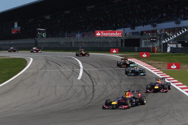 Vettel kijkt uit naar Nürburgring: 'Benieuwd hoe het weer gaat zijn'