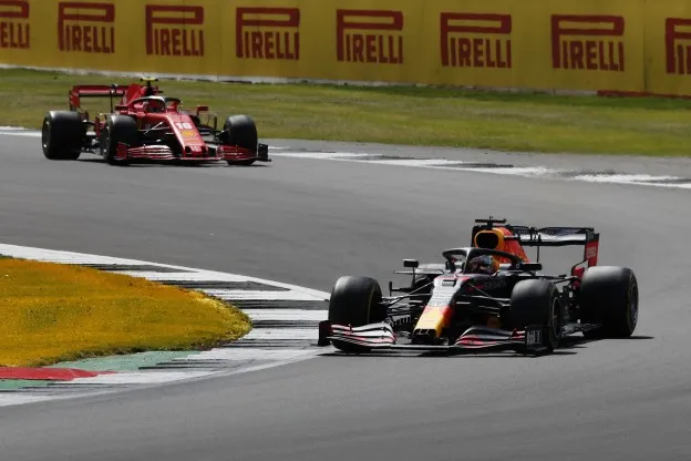 Hoe laat begint de Grand Prix van het Zeventigjarig bestaan?