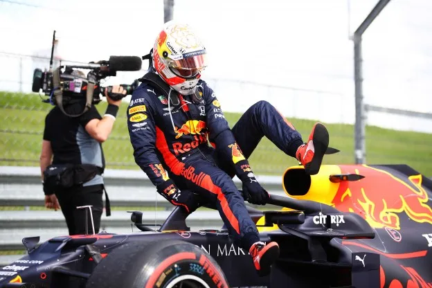 Verstappen niet geheel tevreden: 'Racing Point heeft duidelijk een stap gezet'