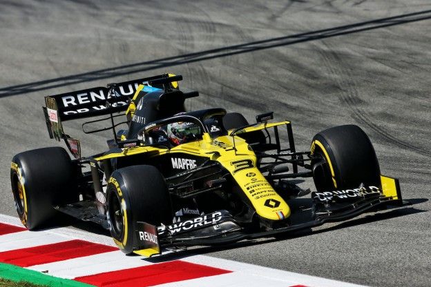 Hughes: 'Podium Ricciardo onderstreept vooruitgang Renault'