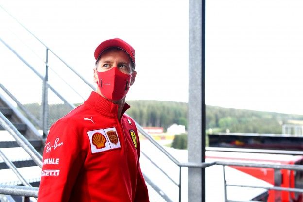 Vettel geeft toe opgelucht te zijn met afwezigheid van Ferrari-fans in Monza