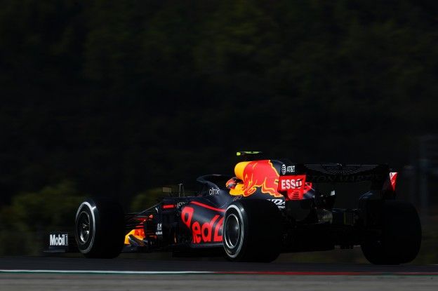 Red Bull op de hielen van Mercedes, Ferrari en Renault strijden om restjes